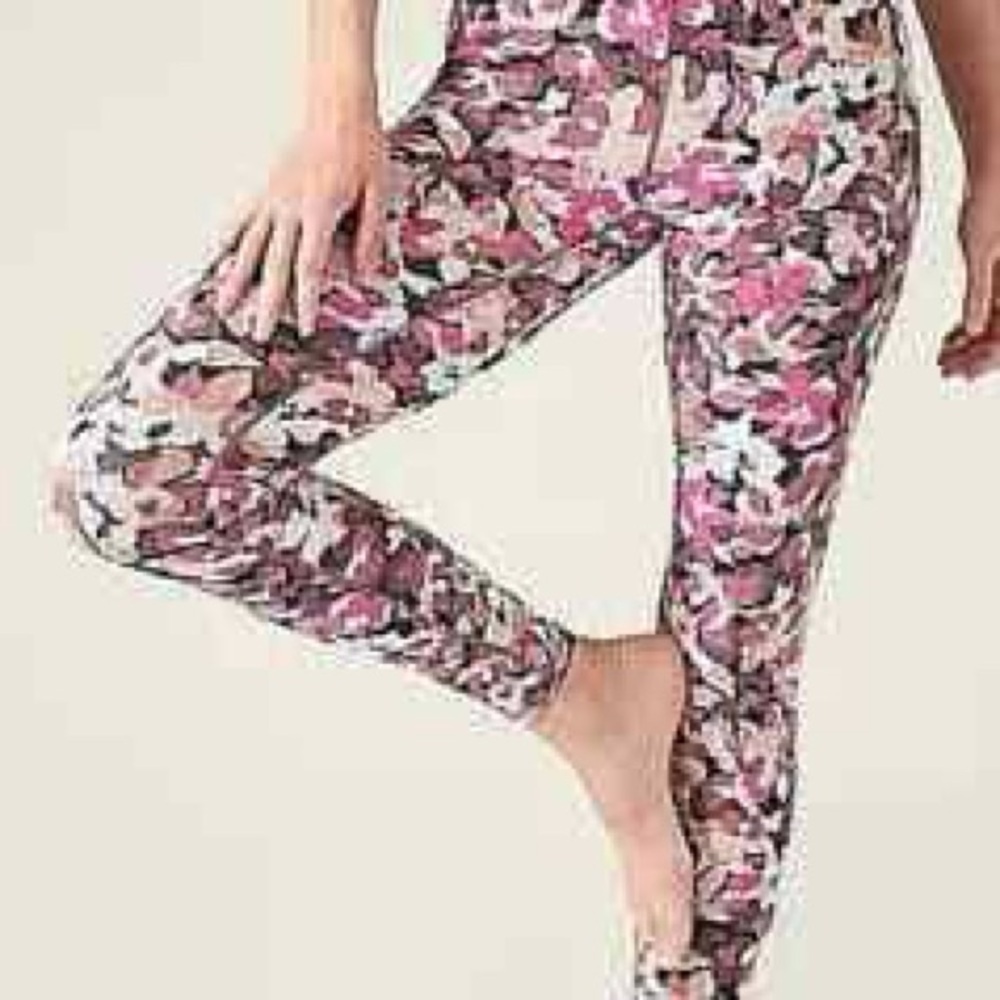 Athleta Pink Camo Leggings - Picture 7 of 7